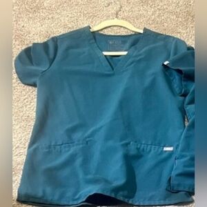 Medium Caribbean blue 2 pocket top